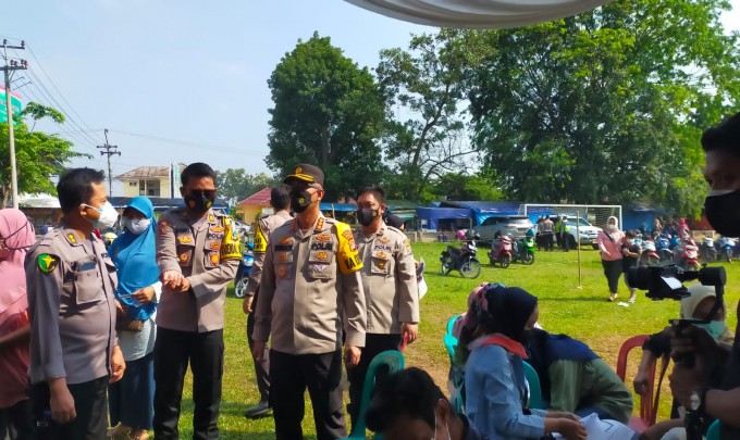 https://www.polreslampungtimur.com/upload/berita/28a0a0390d7dd8823cd89ff2f10684d5.jpg