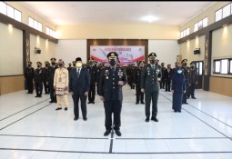 Polres Lampung Timur Melaksanakan Upacara Hari Bhayangkara ke-76 secara Virtual