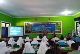 Sambut Hari Lalulintas ke-69, Sat Lantas Polres Lamtim Melaksanakan Sosialisasi Cara aman Berkendara di MAS 1 Lamtim