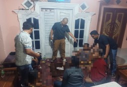 Asyik Bermain Judi, 5 Orang Warga Kecamatan Pasir Sakti Digelandang Polisi
