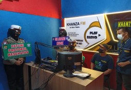 Sat Lantas Polres Lampung Timur Talkshow Di Radio radio saat ops Keselamatan Krakatau 2021 