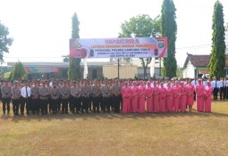 Kapolres Lampung Timur Pimpin Kenaikan Pangkat Pengabdian Kabag Logistik