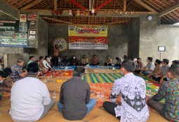 Polres Lampung Timur Silaturahmi Kamtibmas dengan Tokoh adat dan tokoh masyarakat Jabung 