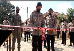 Kapolda Lampung Resmikan Gedung SWC Sarja Arya Racana Warehouse and Car wash Polres Lampung Timur