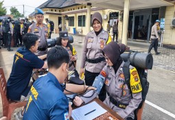 Si Dokkes Polres Lampung Timur Periksa Kesehatan Personel Pengamanan Pemungutan Suara Pilkada 2024
