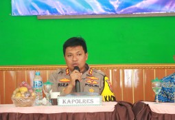 Kapolres Lampung Timur Siap Bantu Sukseskan World Surf League (WSL) Di Krui