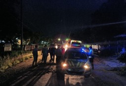 Polri Kawal Logistik Pemilu Dari PPK Menuju Gudang Logistik Kabupaten Lampung Timur