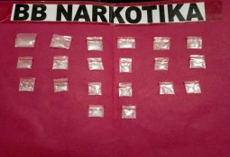 Polisi Bekuk Jaringan Pengedar Narkoba di Lampung Timur