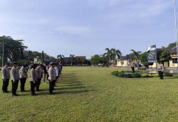 Personil Polres Lampung Timur Standby Kesiapan Pengamanan Kampanye Turnamen Bola Voli dan Sepak Bola