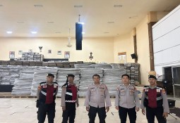 Satgas Preventif Ops Mantap Praja Krakatau 2024 Polres Lampung Timur Intensifkan Patroli Malam ke Kantor KPU, Bawaslu, dan Gudang Logistik