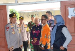 Kapolres Lampung Timur Dampingi Kapolda Lampung Tinjau PPK Pekalongan dan Batanghari Nuban