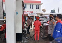 Kapolres Lampung Timur : Terkait Kenaikan Bbm, Jangan Panik. Kita Tunggu Keputusan Resmi Dari Pemerintah