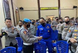 Polda Lampung Gelar Pembinaan Etika Profesi Dan Penandatanganan Fakta Integritas