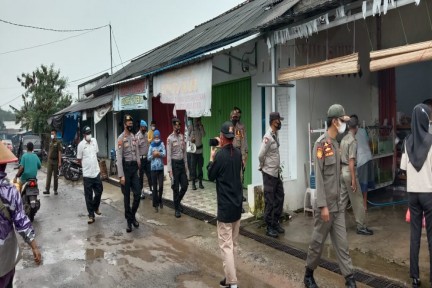 https://www.polreslampungtimur.com/upload/kegiatan/13fadc761f4107dae32301e08538ecad.jpg