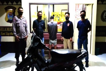 https://www.polreslampungtimur.com/upload/kegiatan/149999ace28d8b21726ecbba0b890d1f.jpg