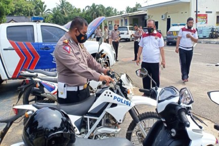https://www.polreslampungtimur.com/upload/kegiatan/c0601cf73dc928cd90e50e0522e54c01.jpg