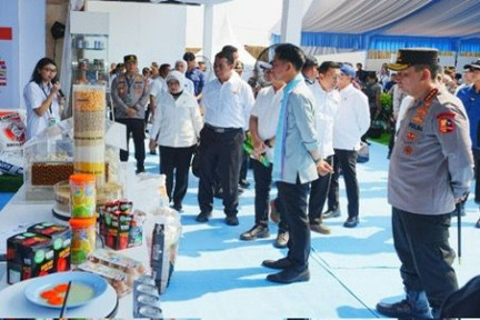https://www.polreslampungtimur.com/upload/kegiatan/e9d2f5daf8874f8132408178fe7a035e.jpg