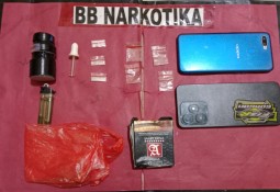 Terlibat Peredaran Narkoba, 2 Warga Labuhan Maringgai Ditangkap Polisi