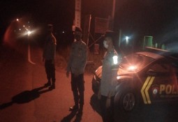 Polsek Pekalongan Patroli Antisipasi rawan C3 pada daerah rawan kriminal malam hari 