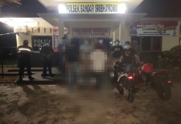 Nekat Curi Motor Polisi Saat Sedang Beribadah, 2 orang pencuri roboh di tembak Polisi
