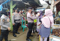 Tim Gabungan Gelar Operasi Yustisi Di Metro Kibang 