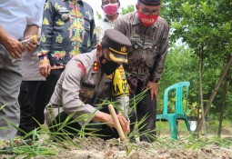 Kampung Tangguh Nusantara Desa Sukadana Ilir Di resmikan