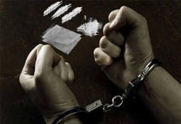 Tim Patroli Samapta Polres Lampung Timur, meringkus 3 warga yang diduga terlibat aksi peredaran Narkoba jenis Sabu-Sabu.